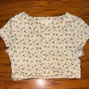 NWOT My Mum Made It XS Spandex Floral Crop Top with Blue and Cream Design